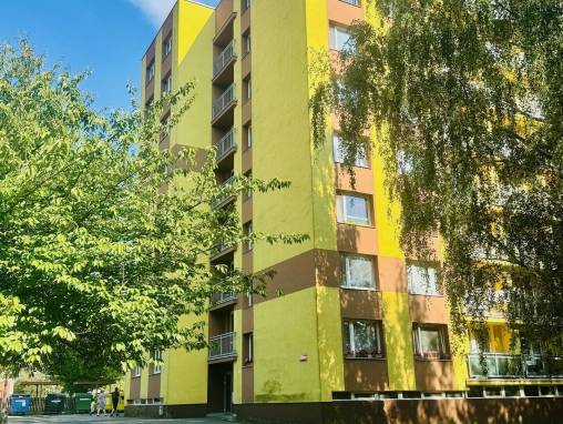 Jaroměř - Družstevní byt 1+1 s lodžií foto 1