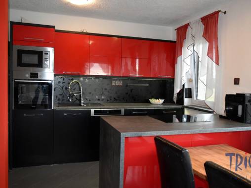 Zábrodí - Horní Rybníky: Prodej bytu 4+kk s balkonem a garáží foto 1