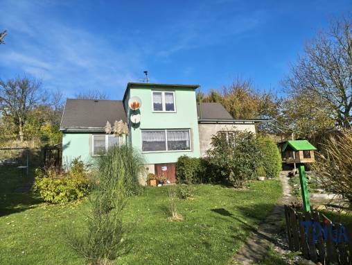 Čáslavky - prodej domu s dispozicí 4+1 s garáží a pozemkem 2858  m² foto 1