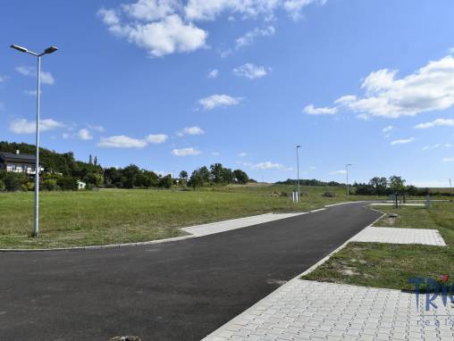 Žernov - Prodej stavebního pozemku 1 216  m² foto 1