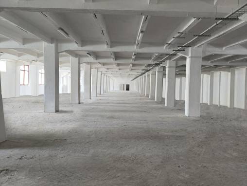 Jaroměř - Pronájem skladovacích prostor 1 706  m² foto 1