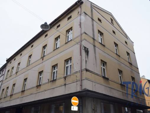 Dvůr Králové n. L. - Prodej dvou rozestavěných jednotek na pěší zóně foto 1