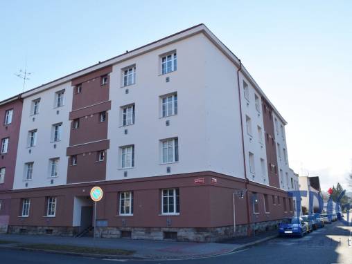 Dvůr Králové n. L. - Zděný byt 2+kk u centra foto 1