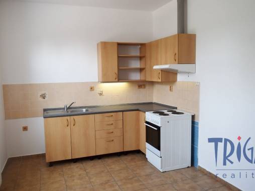 Dvůr Králové nad Labem - Pronájem zděného bytu 2+kk foto 1