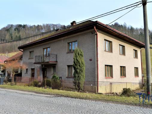 Velký Dřevíč - prodej rodinného domu se stodolou, 2x garáž a pozemek 1396  m² foto 1
