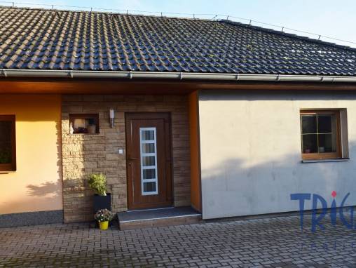 Vítězná Kocléřov - prodej rodinného domu s bazénem foto 1