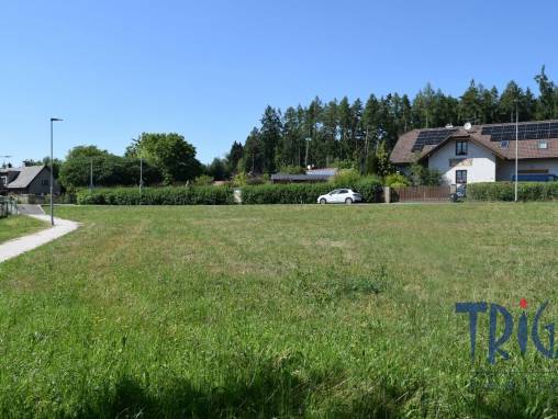 Nemojov - Pěkný stavební pozemek foto 1
