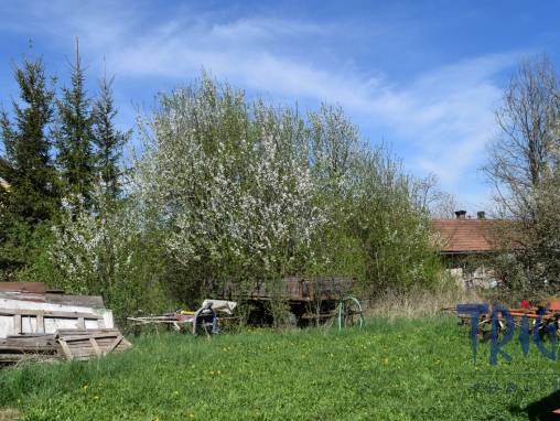 Jičín - Pozemek s možností výstavby v obci Hubálov u Jičína foto 1