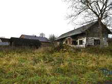 Lužany - starší rodinný dům s pozemkem 1656  m² foto 2