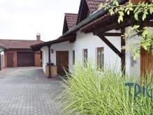 Kasalice - Dvougenerační rodinný dům s pergolou, bazénem a garáží foto 3