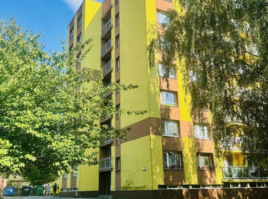 Jaroměř - Družstevní byt 1+1 s lodžií