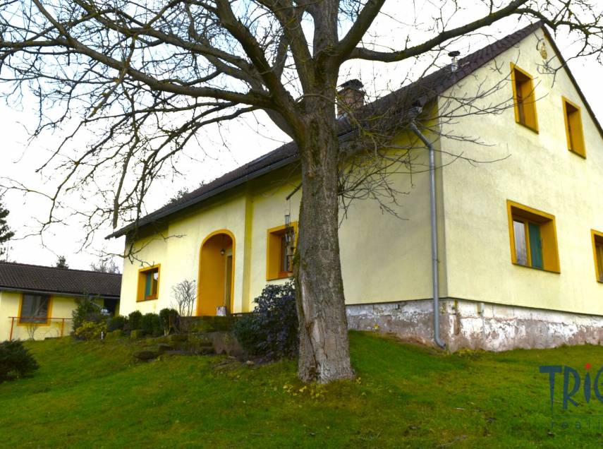 Vernéřovice - Prodej domu 7+kk s pozemkem 2731  m²