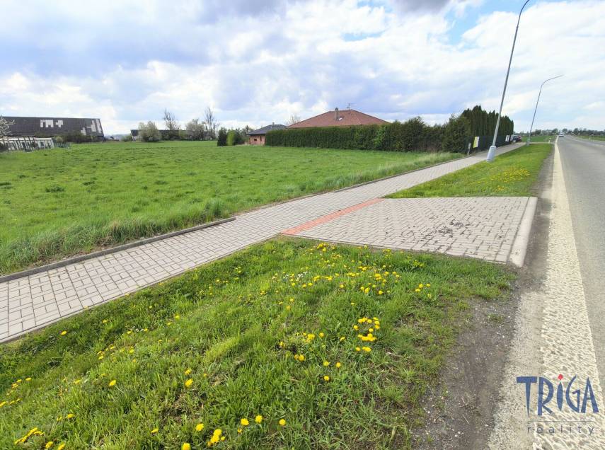 Čáslavky - Prodej stavebního pozemku o výměře 1 686  m²