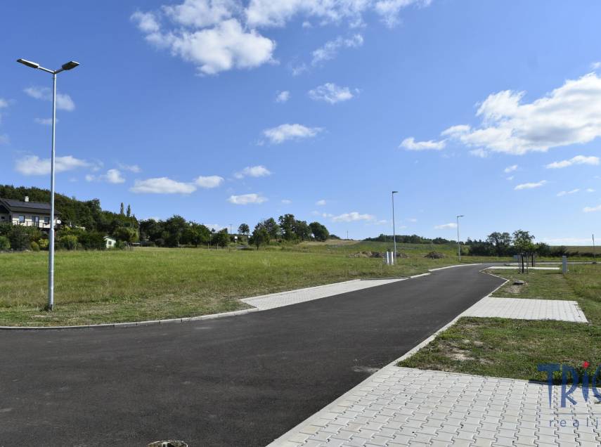 Žernov - Prodej stavebního pozemku 1 216  m²