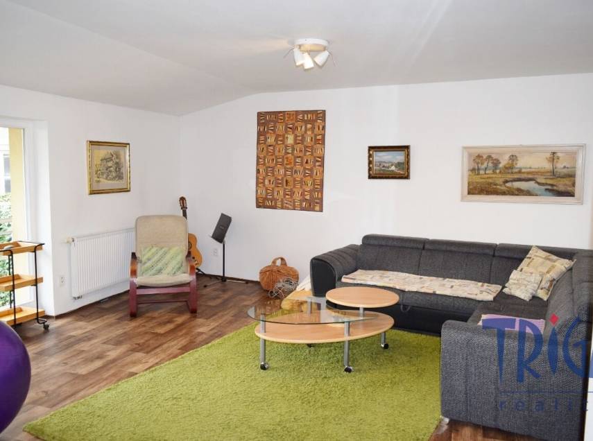 Dvůr Králové n. L. - Rodinný dům v centru s podnikáním a snadným parkováním