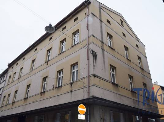 Dvůr Králové n. L. - Prodej dvou rozestavěných jednotek na pěší zóně